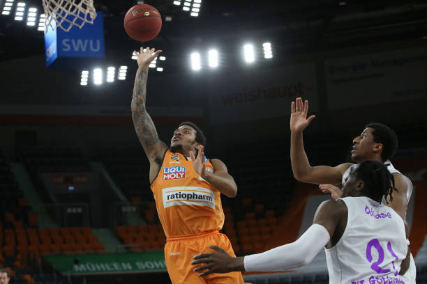 希门尼斯的 希门尼斯的