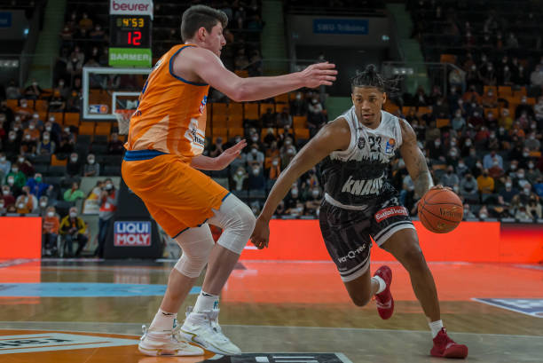 虽然迈凯伦 虽然迈凯伦