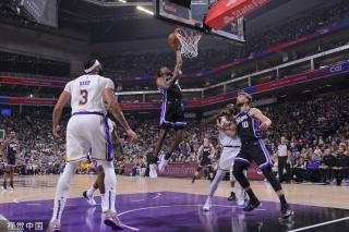 球员来说 球员来说