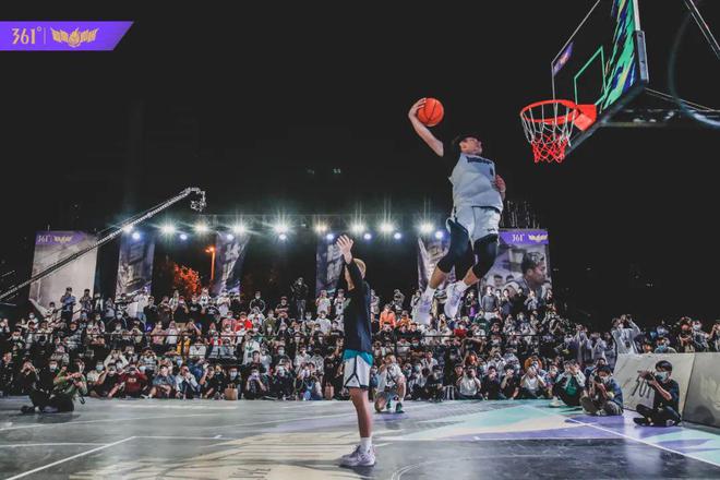 拉开帷幕 拉开帷幕